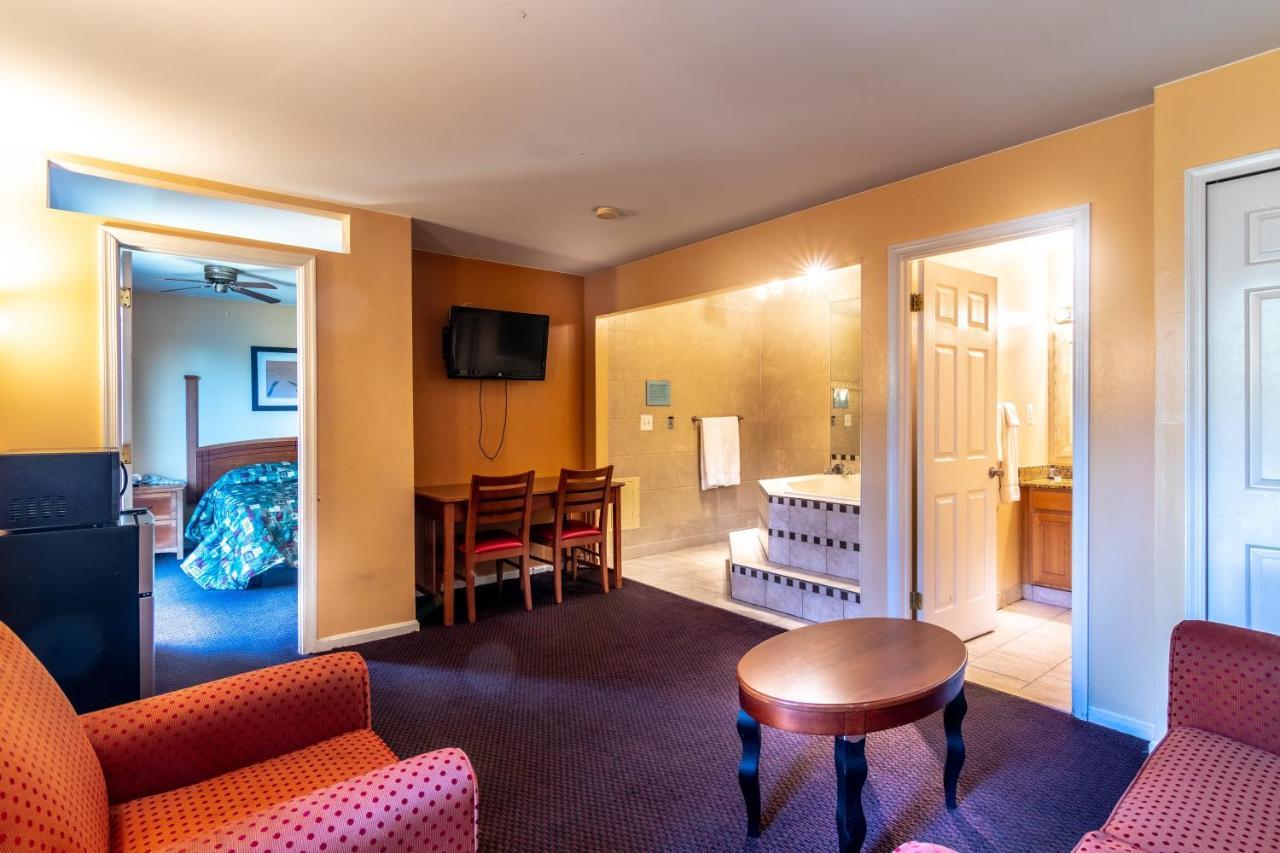 Master Suites Hotel Waldorf Exterior foto
