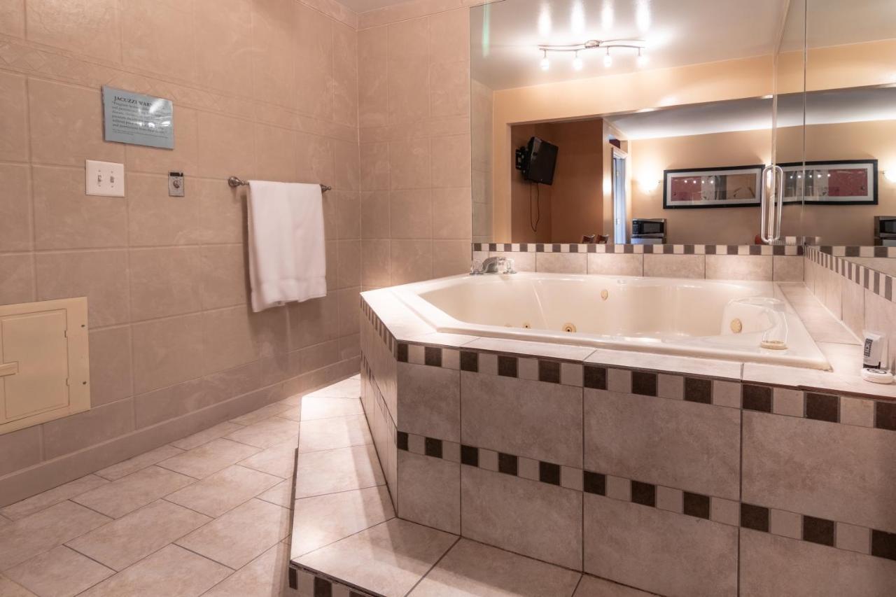 Master Suites Hotel Waldorf Exterior foto